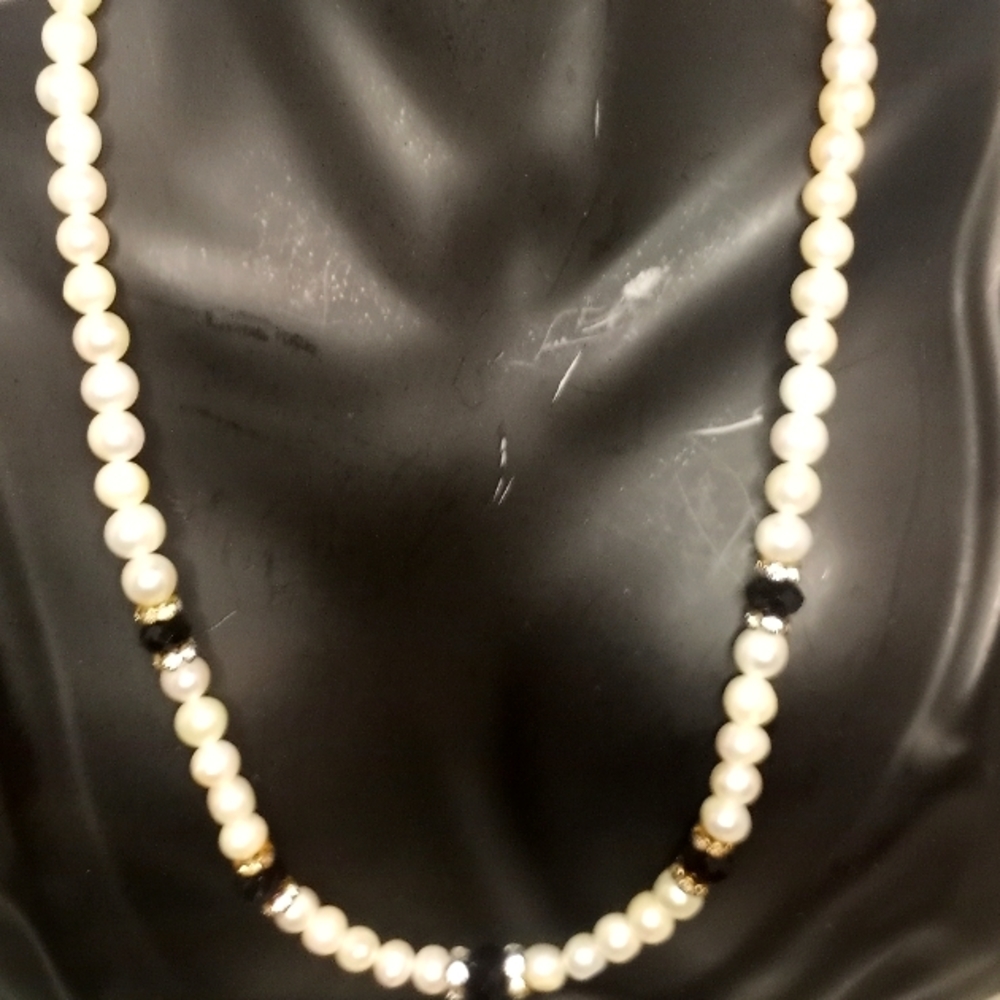 Authenic Pearl Necklace